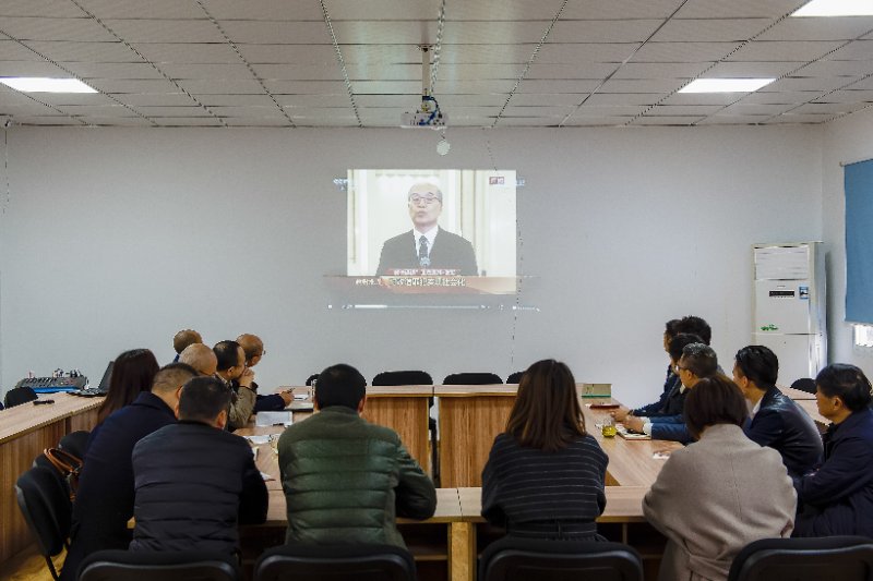 406478220.jpg 406478220.jpg